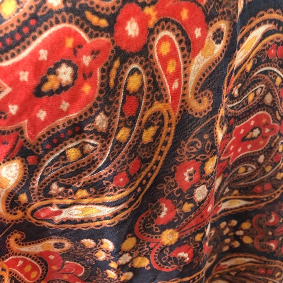 Fun and cute scarf - Picture 3 of 3